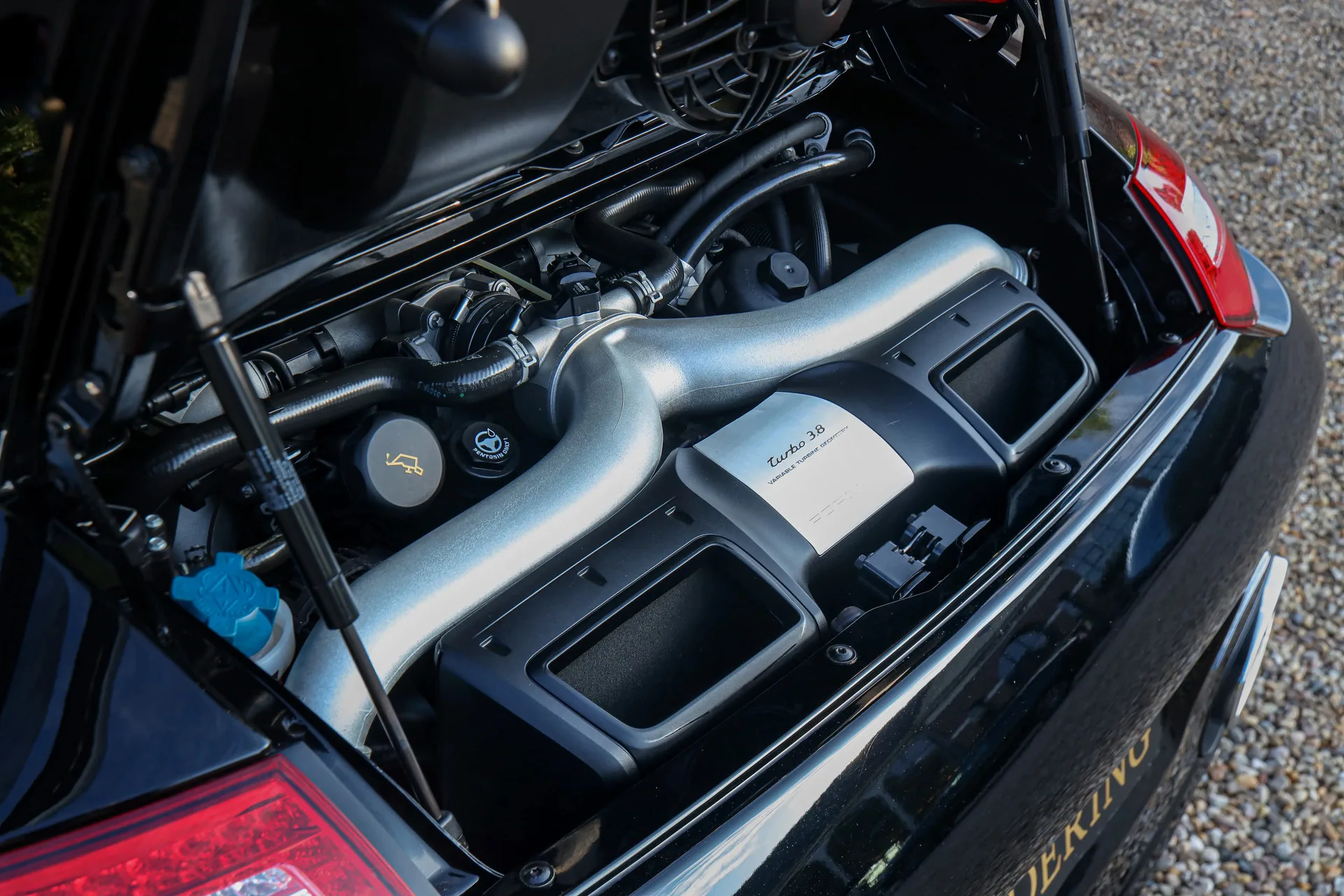 2010 Porsche 911 Turbo 997.2, 4/30