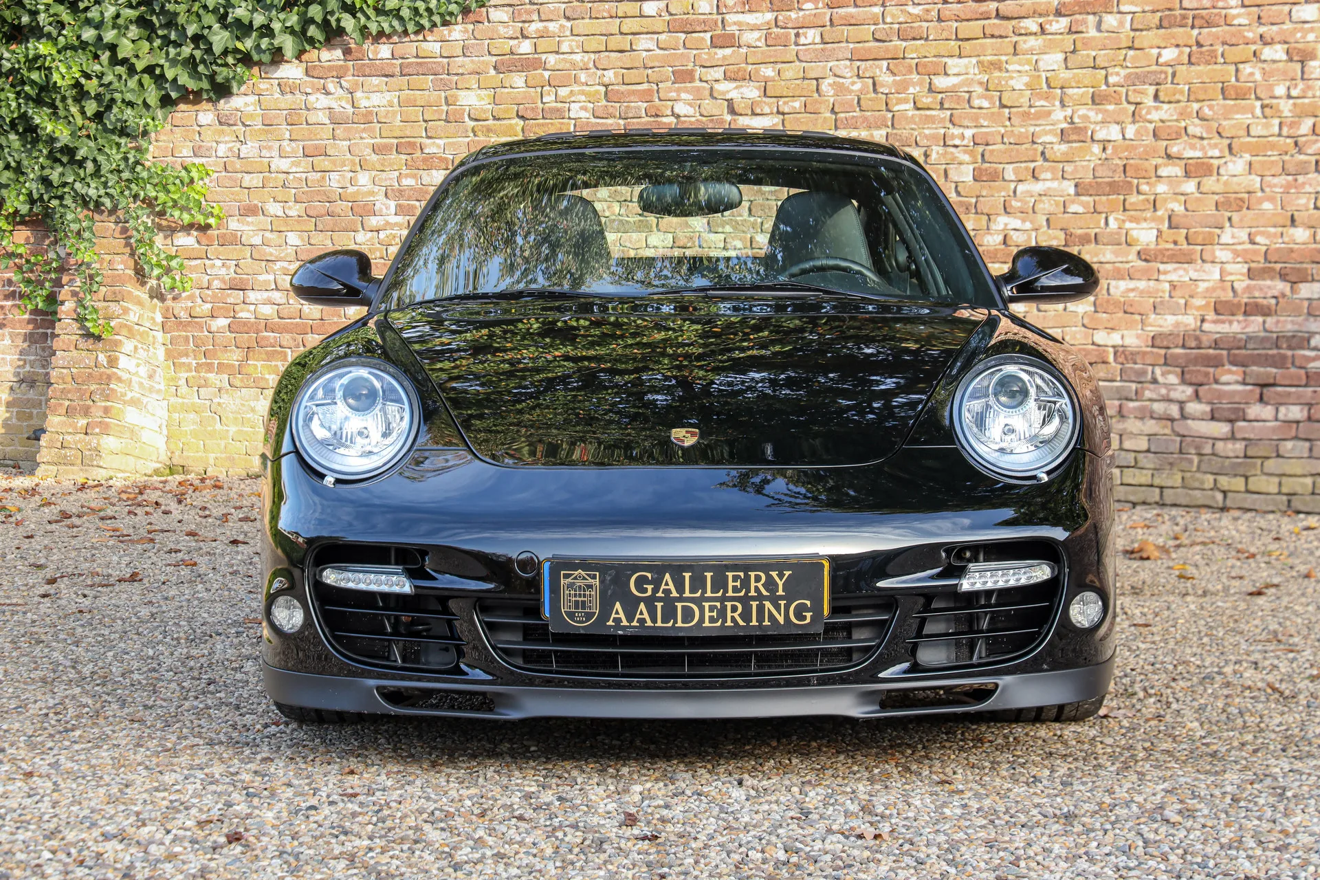 2010 Porsche 911 Turbo 997.2, 29/30