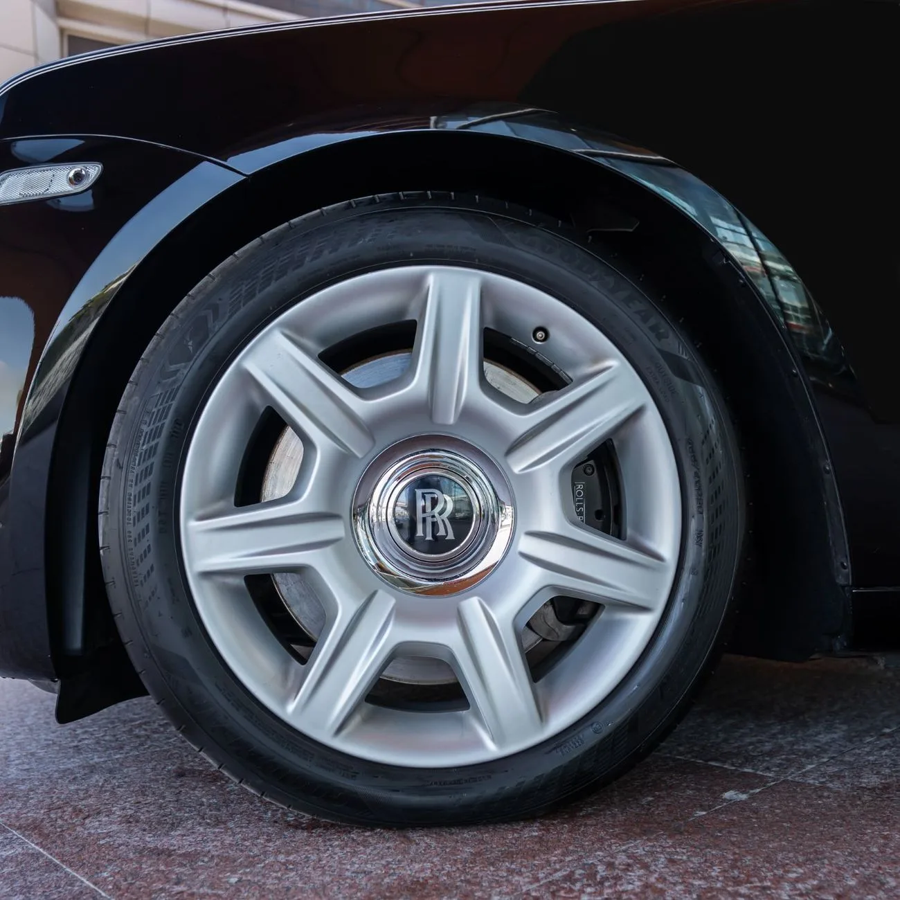 2010 Rolls-Royce Ghost angeboten von einem Fachhändler in Dubai, Vereinigte Arabische Emirate, Foto 21 von 21