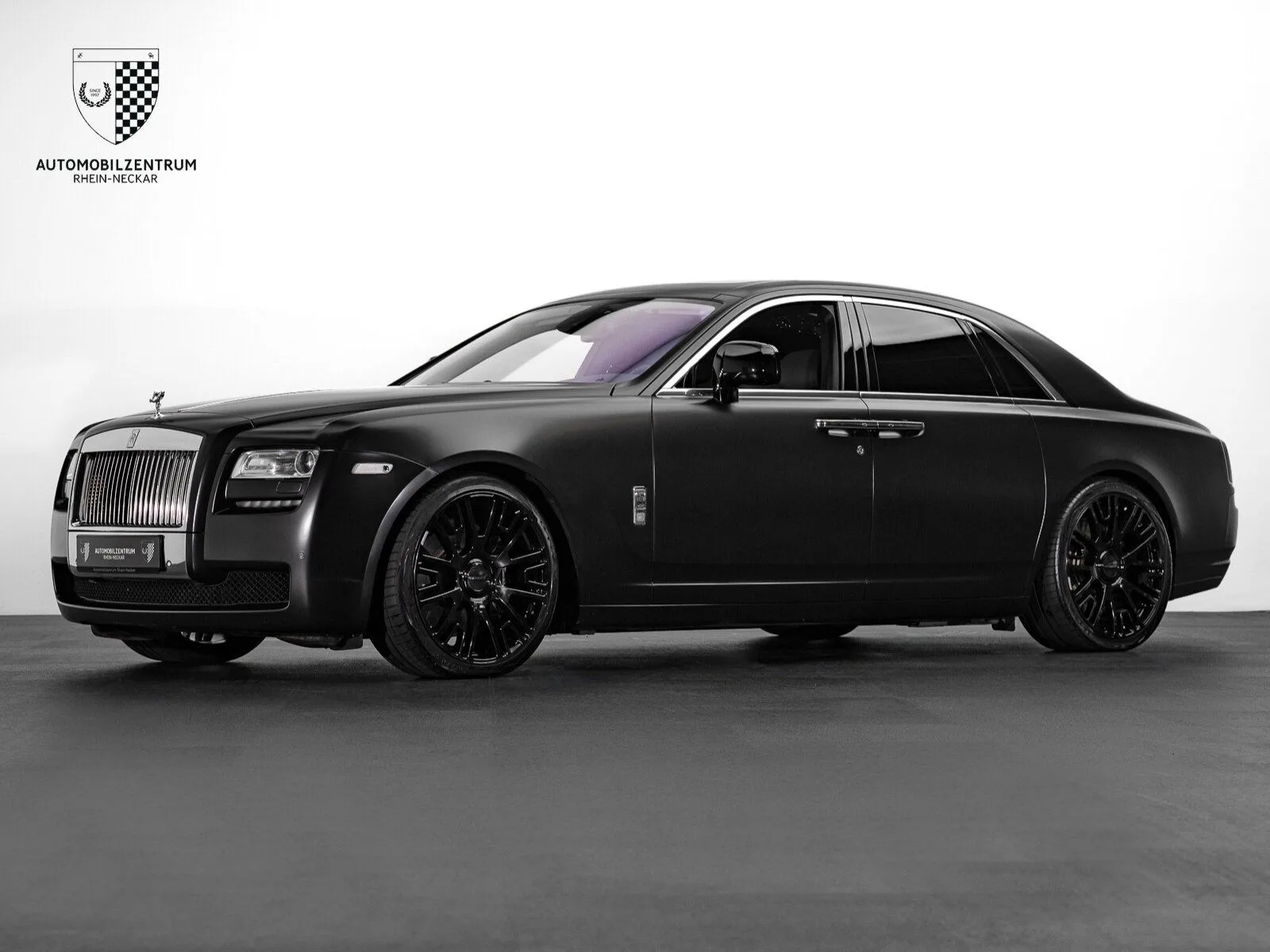2010 Rolls-Royce Ghost angeboten von einem Supersportwagenhändler in Viernheim, Deutschland, Hauptfoto