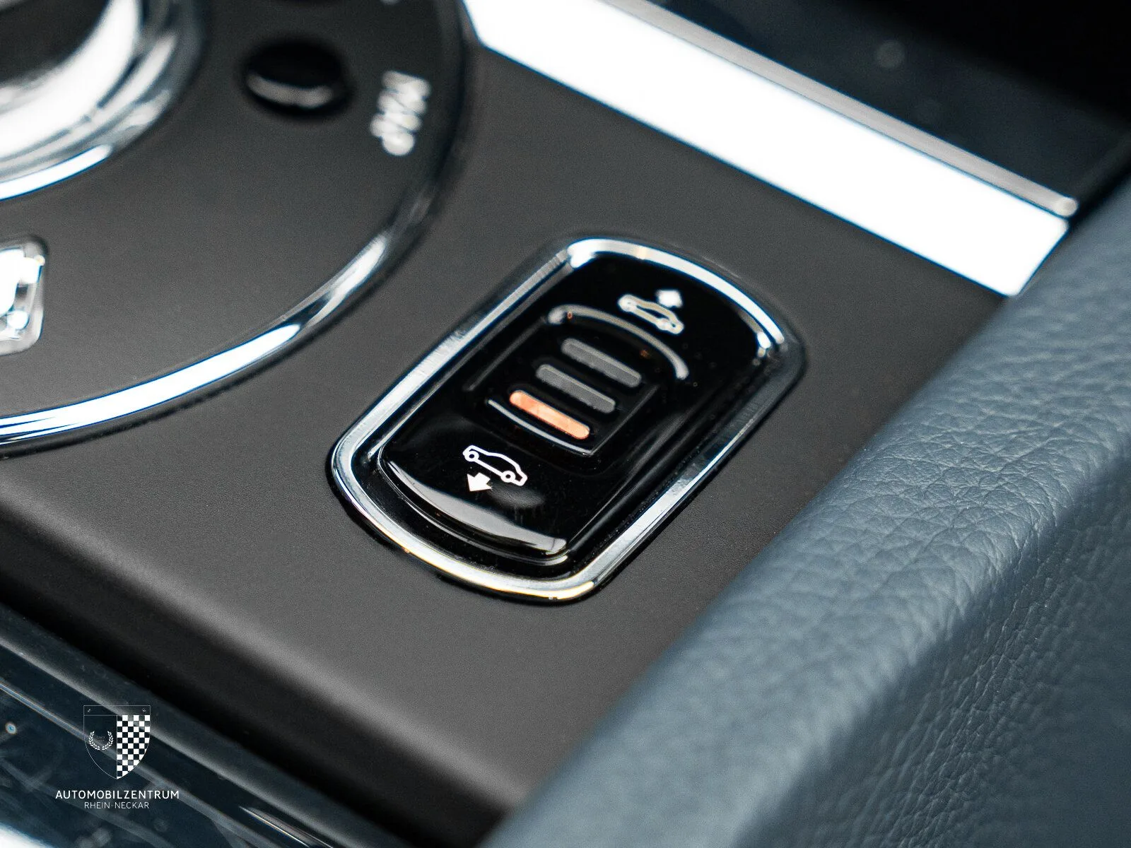 2010 Rolls-Royce Ghost, 25/30