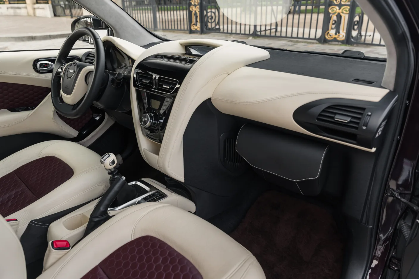 2011 Aston Martin Cygnet, 9/30