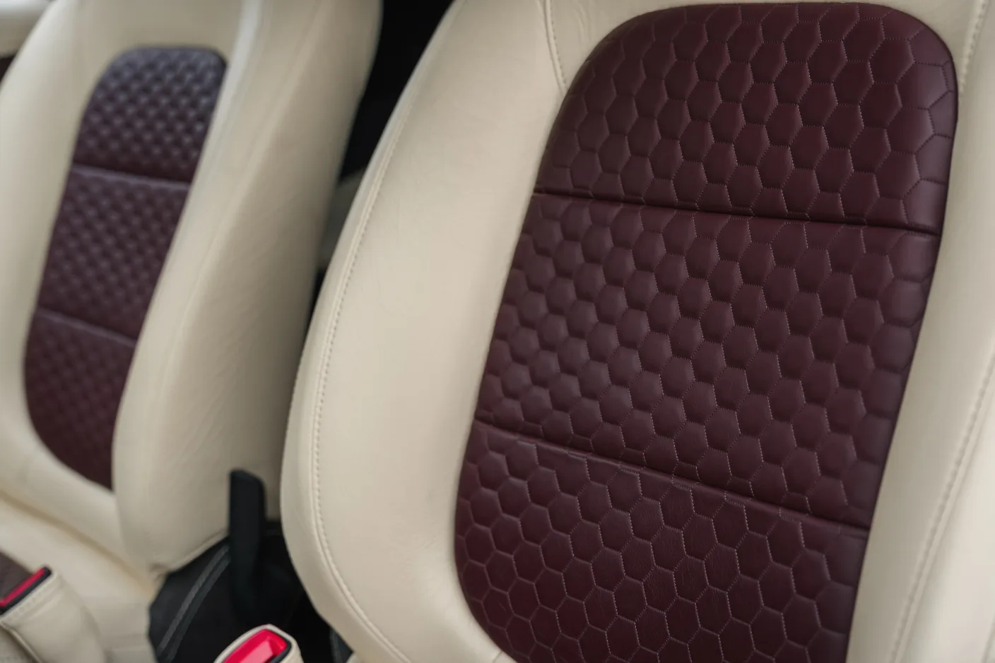 2011 Aston Martin Cygnet, 25/30
