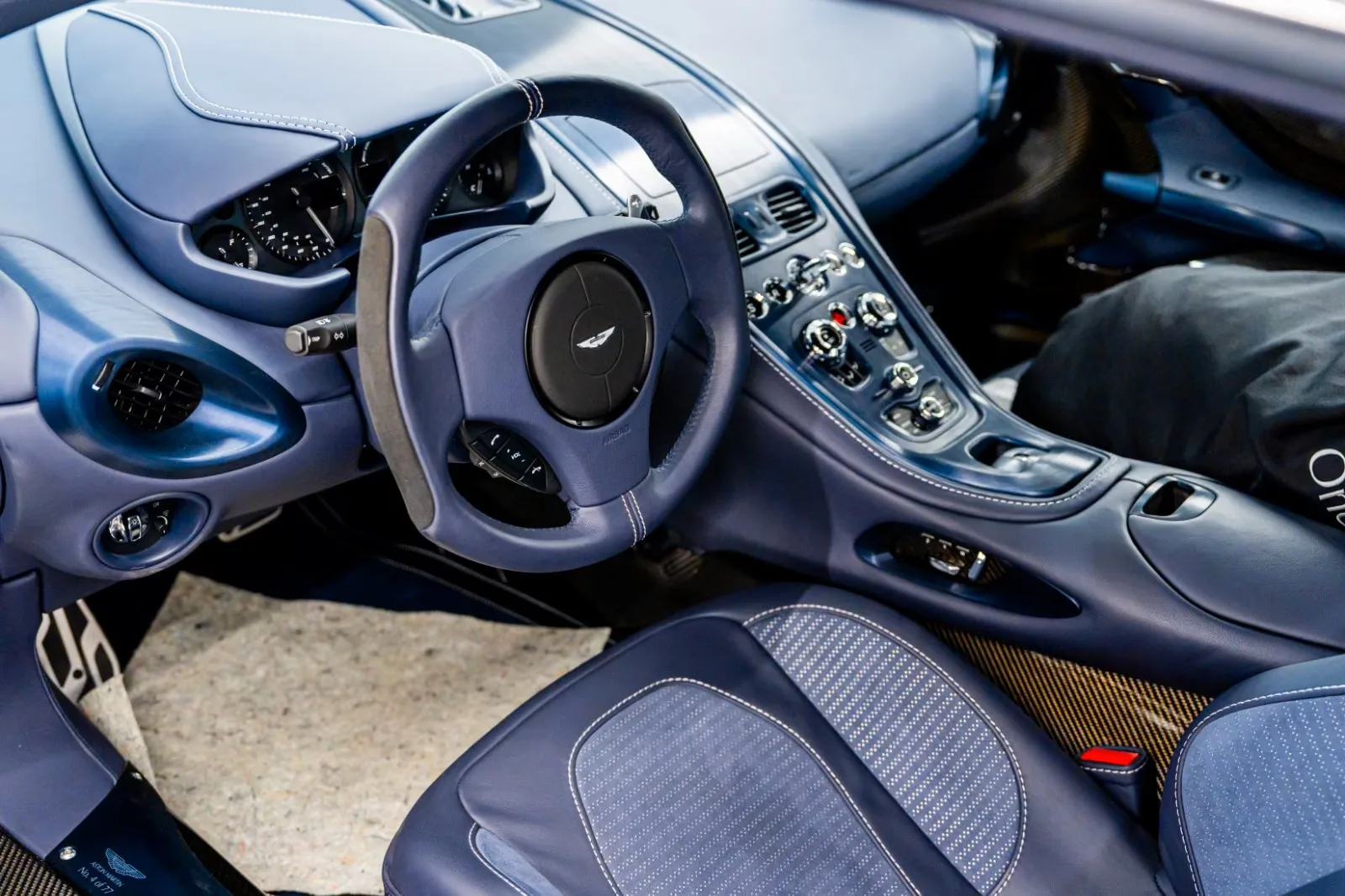 2011 Aston Martin One-77, 11/26