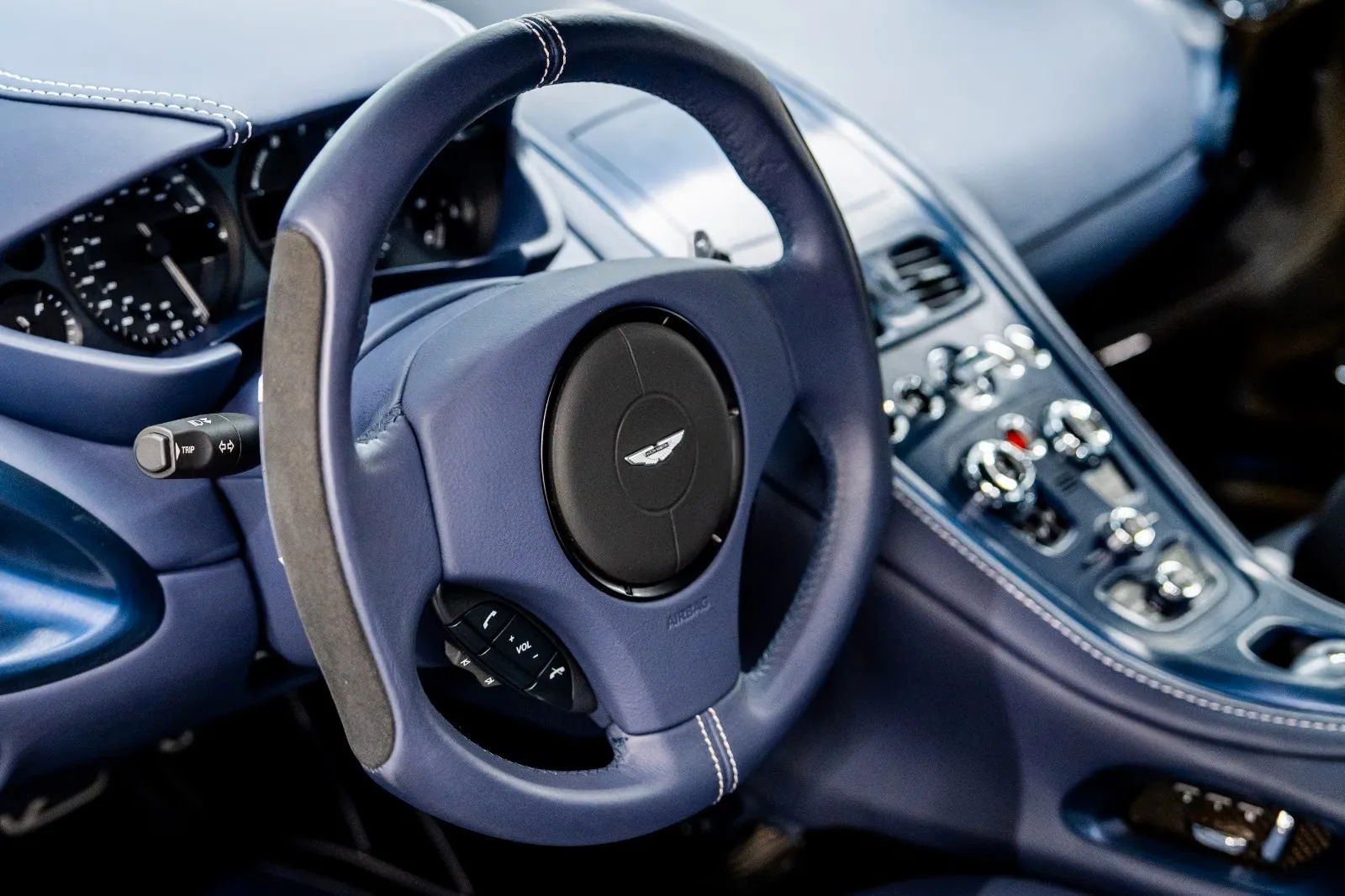 2011 Aston Martin One-77, 12/26