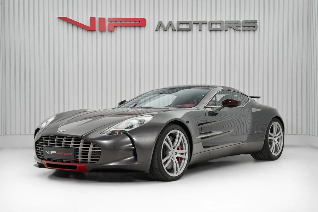 2011 Aston Martin One-77 Q Series, 3/18