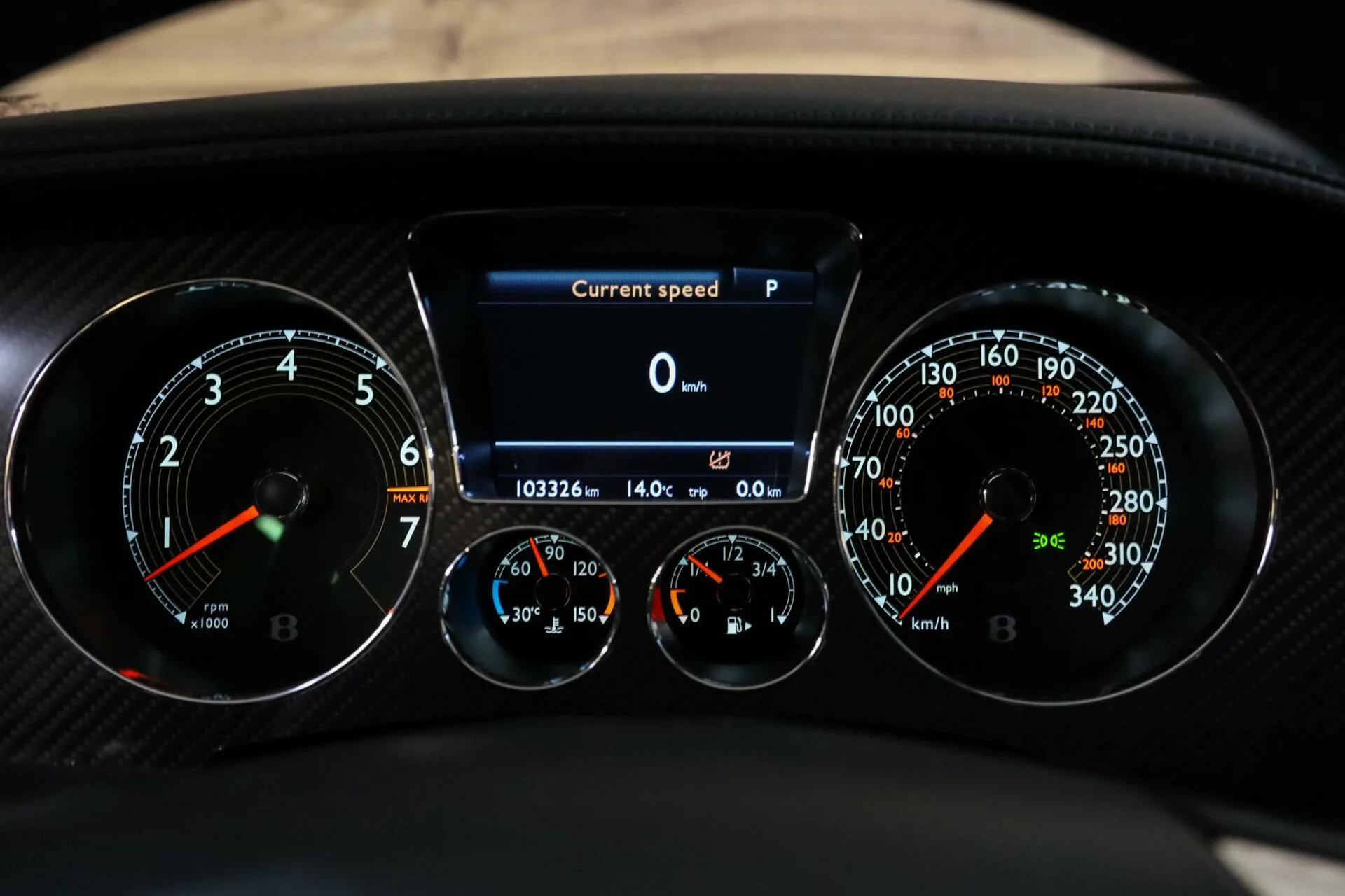 2011 Bentley Continental Supersports, 28/30