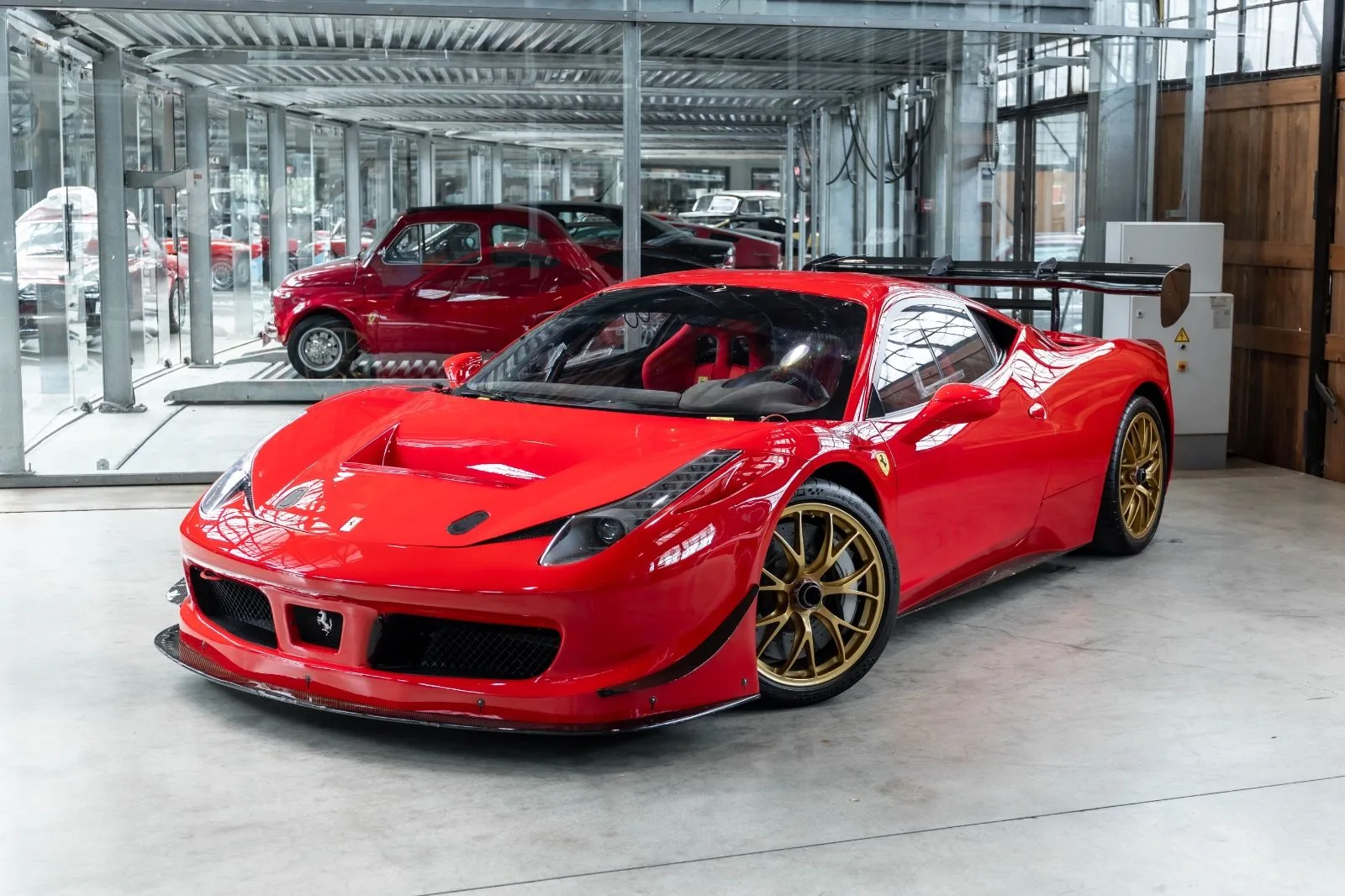 2011 Ferrari 458 Challenge Evo angeboten von einem Fachhändler in Neuss, Deutschland, Hauptfoto