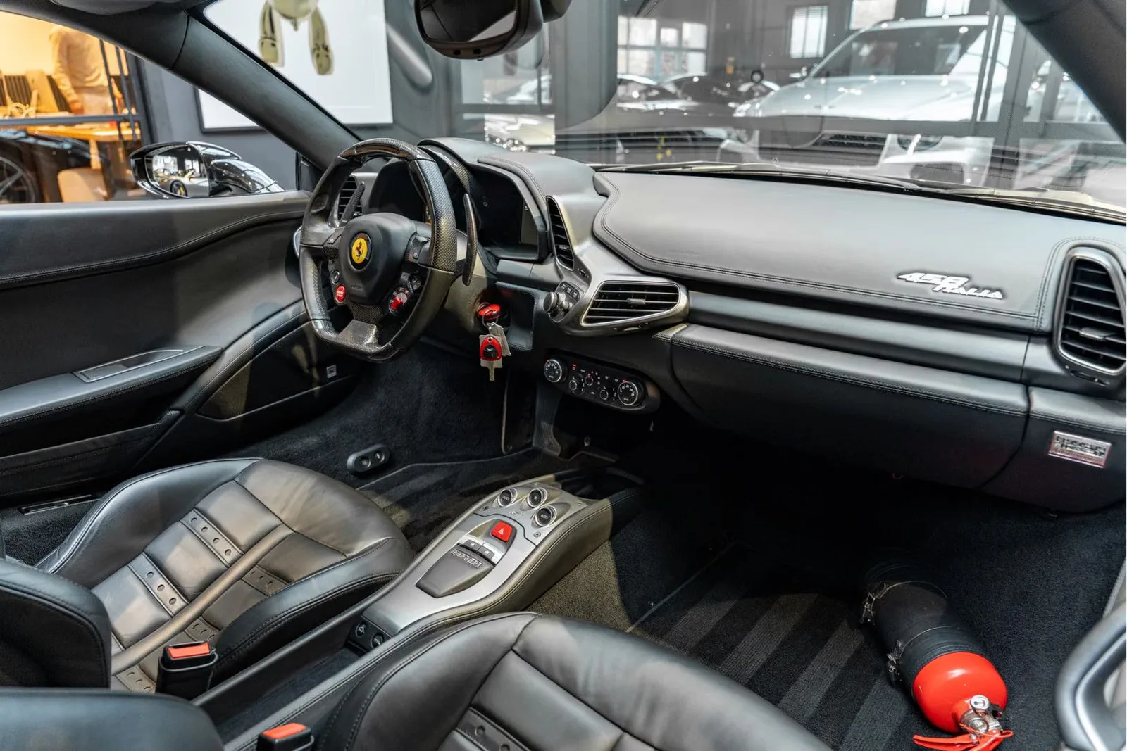 2011 Ferrari 458 Italia, 8/30