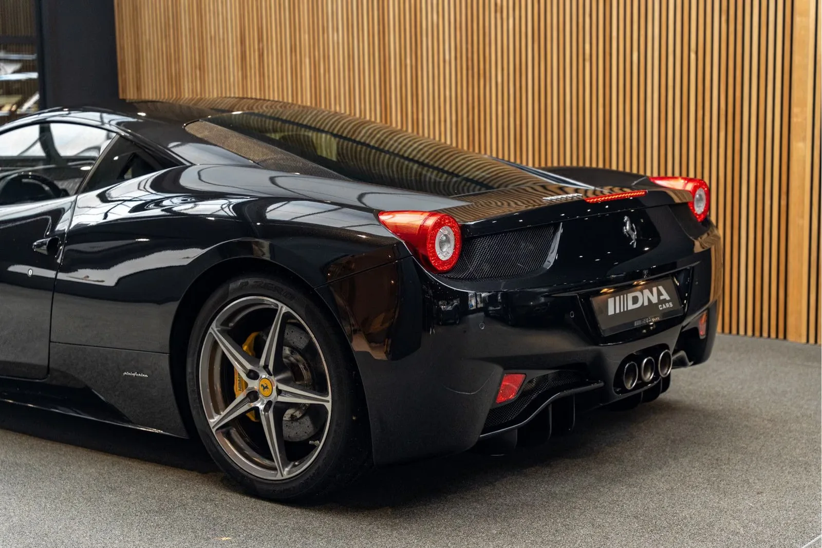 2011 Ferrari 458 Italia, 11/30