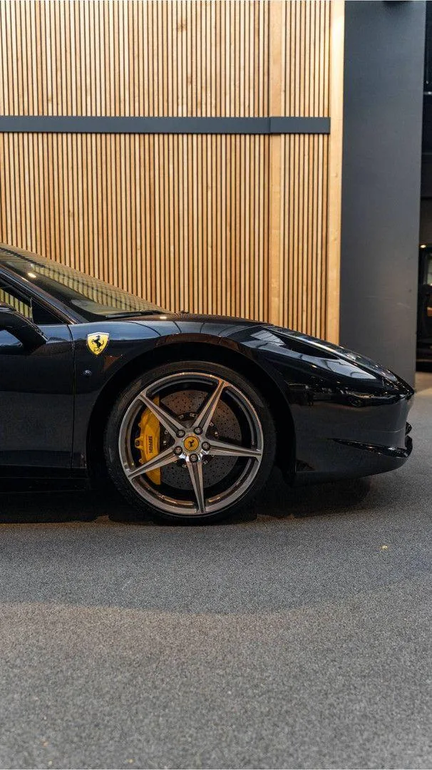 2011 Ferrari 458 Italia, 25/30
