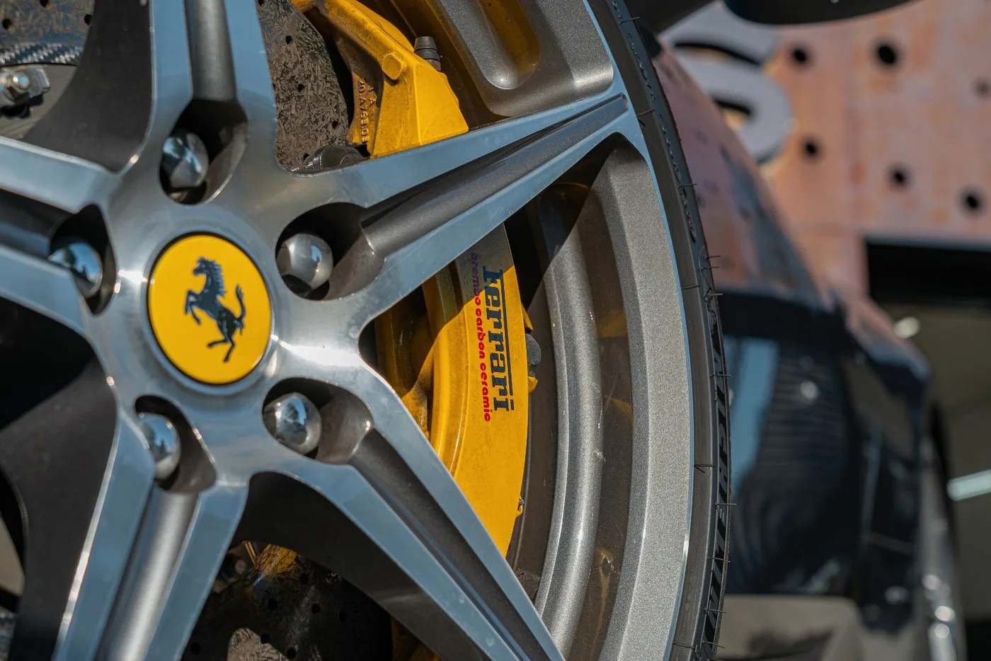 2011 Ferrari 458 Italia proposée par un spécialiste de la supercar à Gronau, Allemagne, photo 10 sur 25