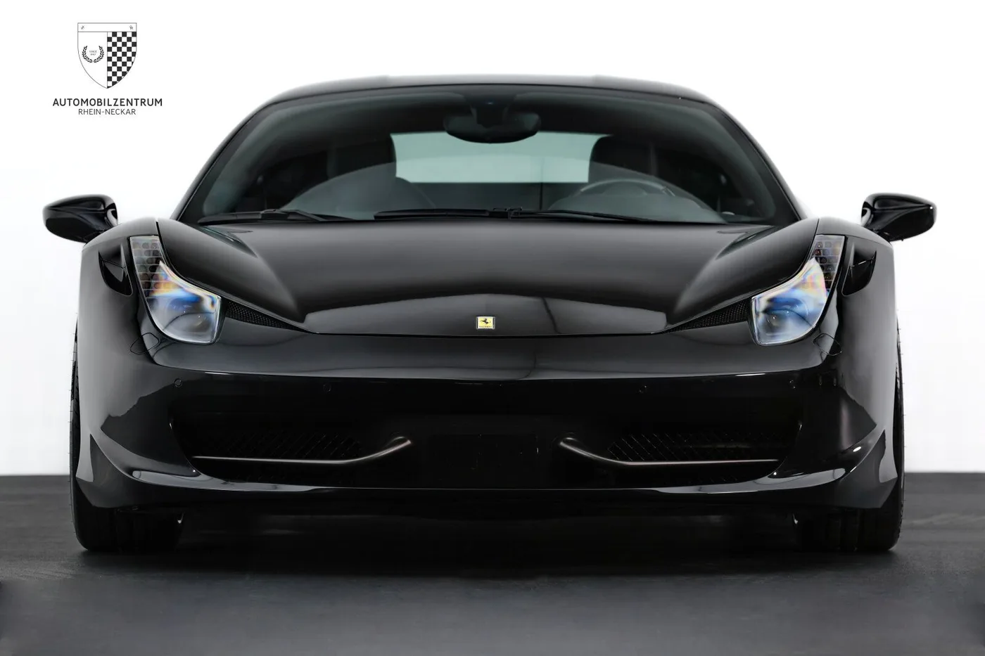 2011 Ferrari 458 Italia angeboten von einem Supersportwagenhändler in Viernheim, Deutschland, Foto 2 von 25