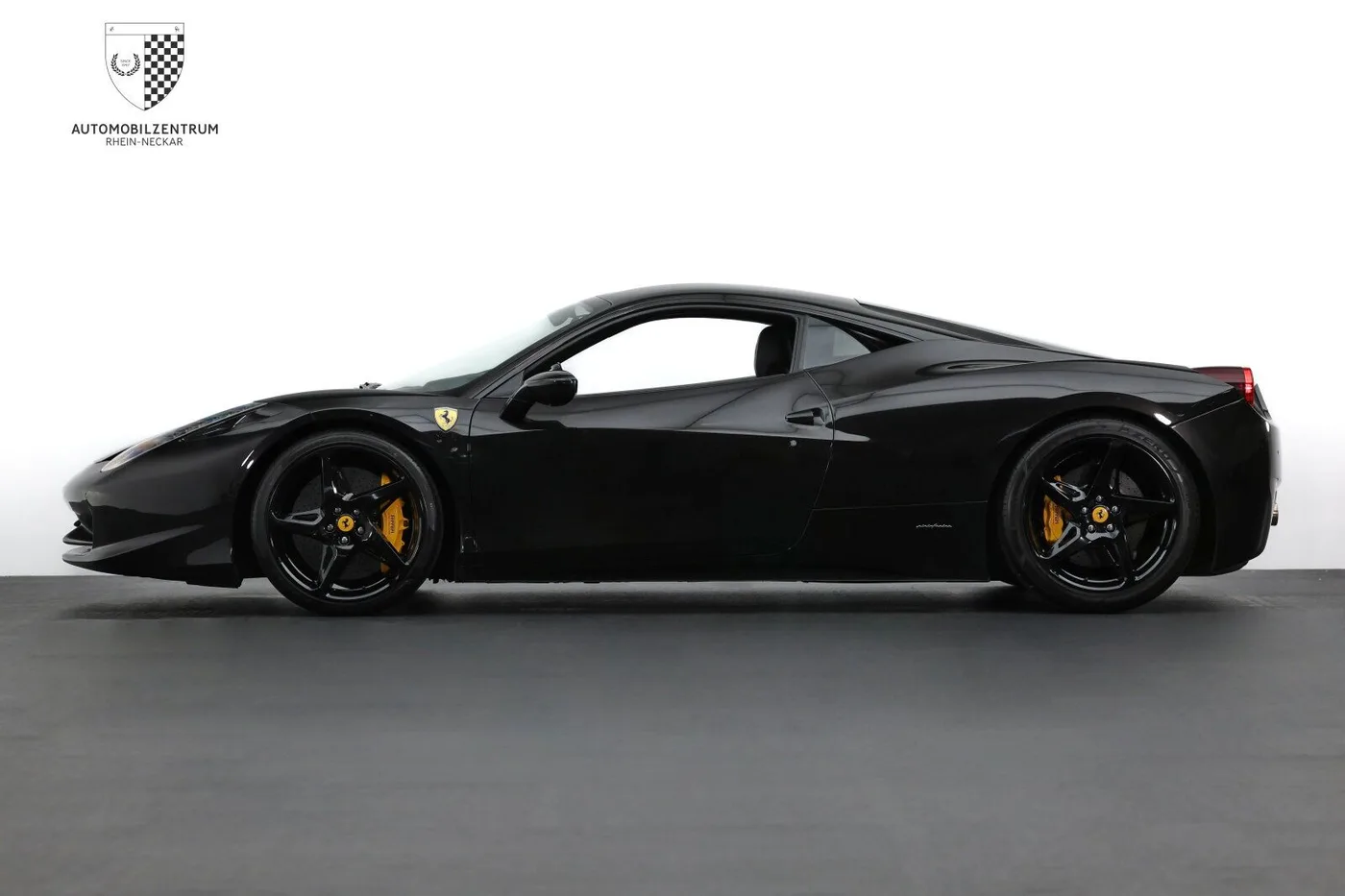 2011 Ferrari 458 Italia angeboten von einem Supersportwagenhändler in Viernheim, Deutschland, Foto 4 von 25