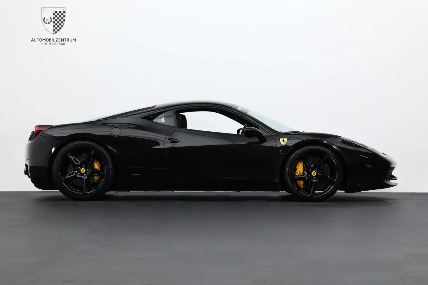 2011 Ferrari 458 Italia angeboten von einem Supersportwagenhändler in Viernheim, Deutschland, Foto 8 von 25