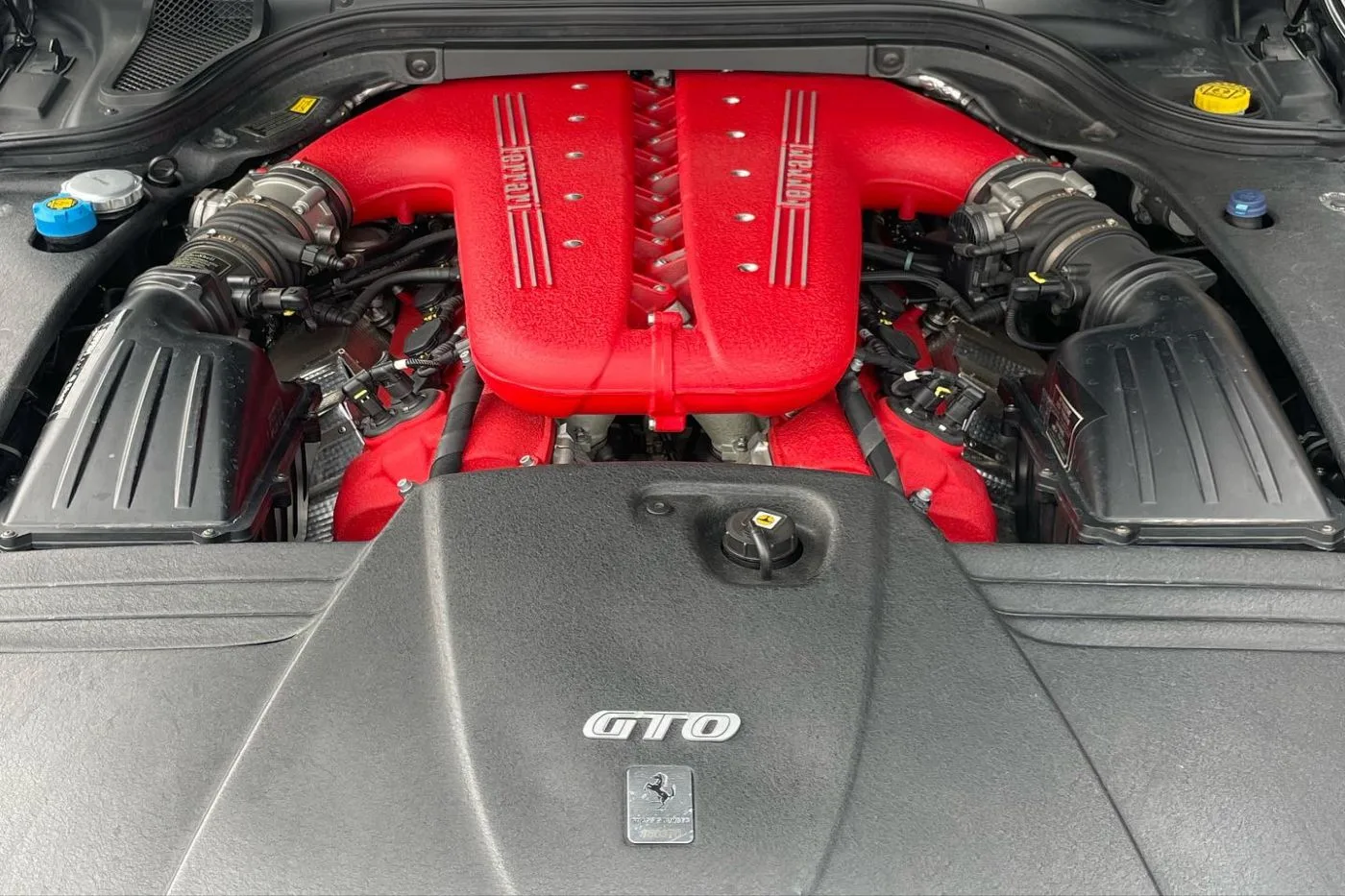 2011 Ferrari 599 GTO proposée par un concessionnaire spécialisé à Písek, Tchéquie, photo 9 sur 10