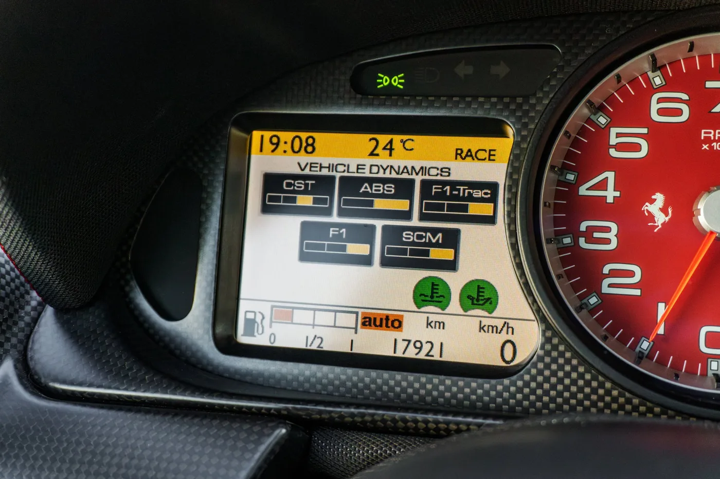 2011 Ferrari 599 GTO angeboten von einem Supersportwagenhändler in Woerden, Niederlande, Foto 8 von 25