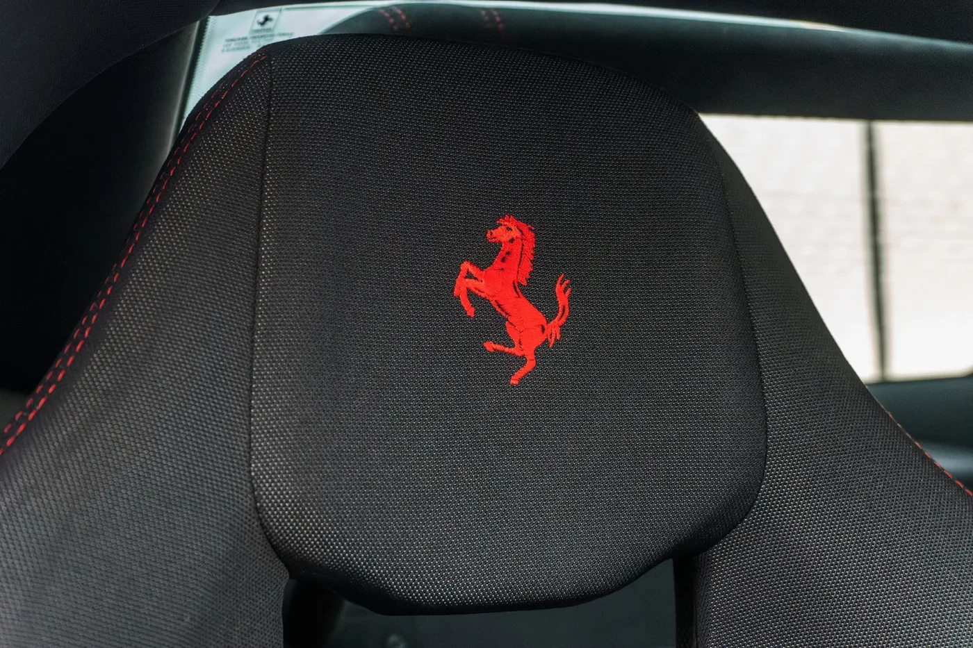2011 Ferrari 599 GTO angeboten von einem Supersportwagenhändler in Woerden, Niederlande, Foto 17 von 25