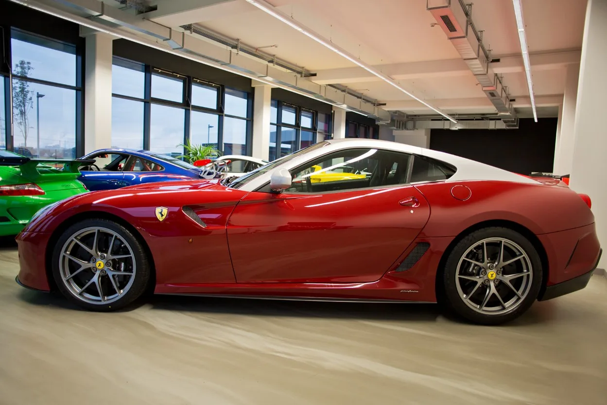 2011 Ferrari 599 GTO F1 angeboten von einem Fachhändler in Cologne, Deutschland, Foto 4 von 16