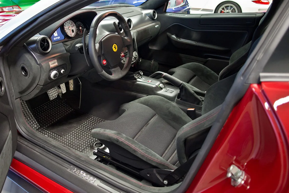 2011 Ferrari 599 GTO F1 angeboten von einem Fachhändler in Cologne, Deutschland, Foto 15 von 16