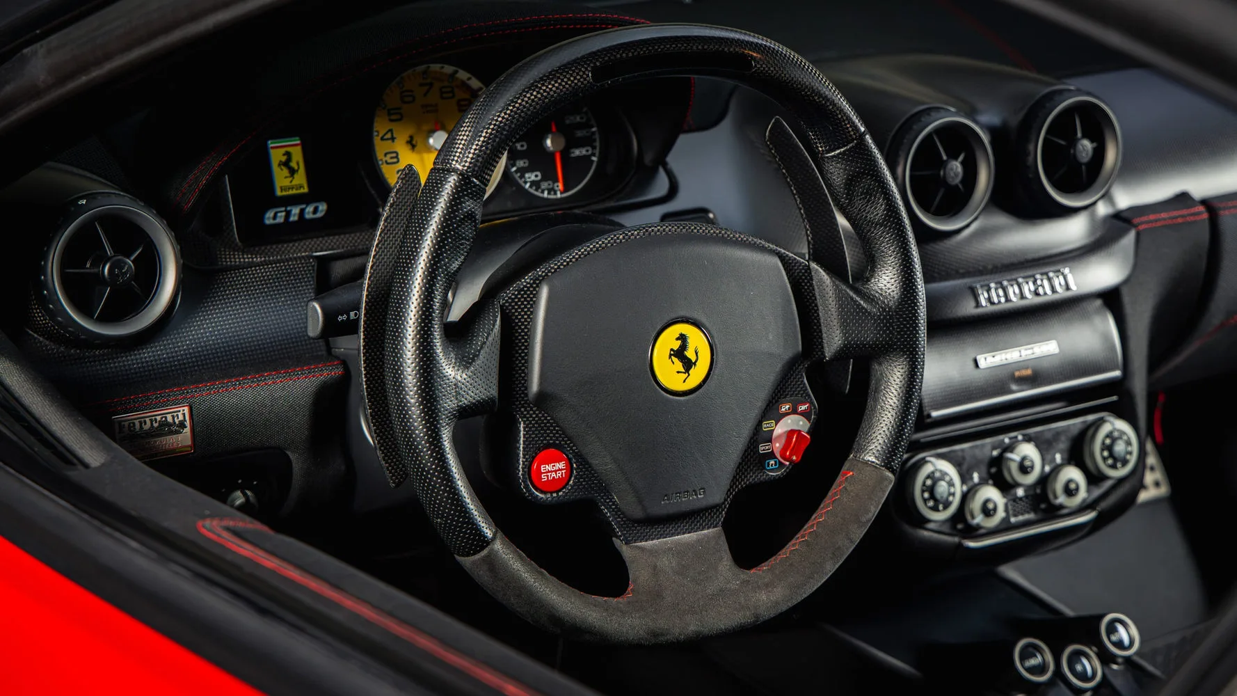 2011 Ferrari 599 GTO, 23/30