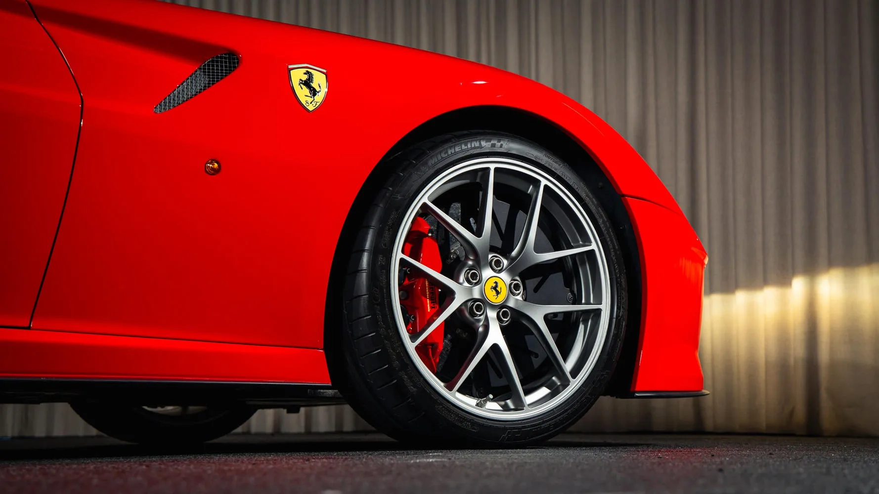 2011 Ferrari 599 GTO, 28/30