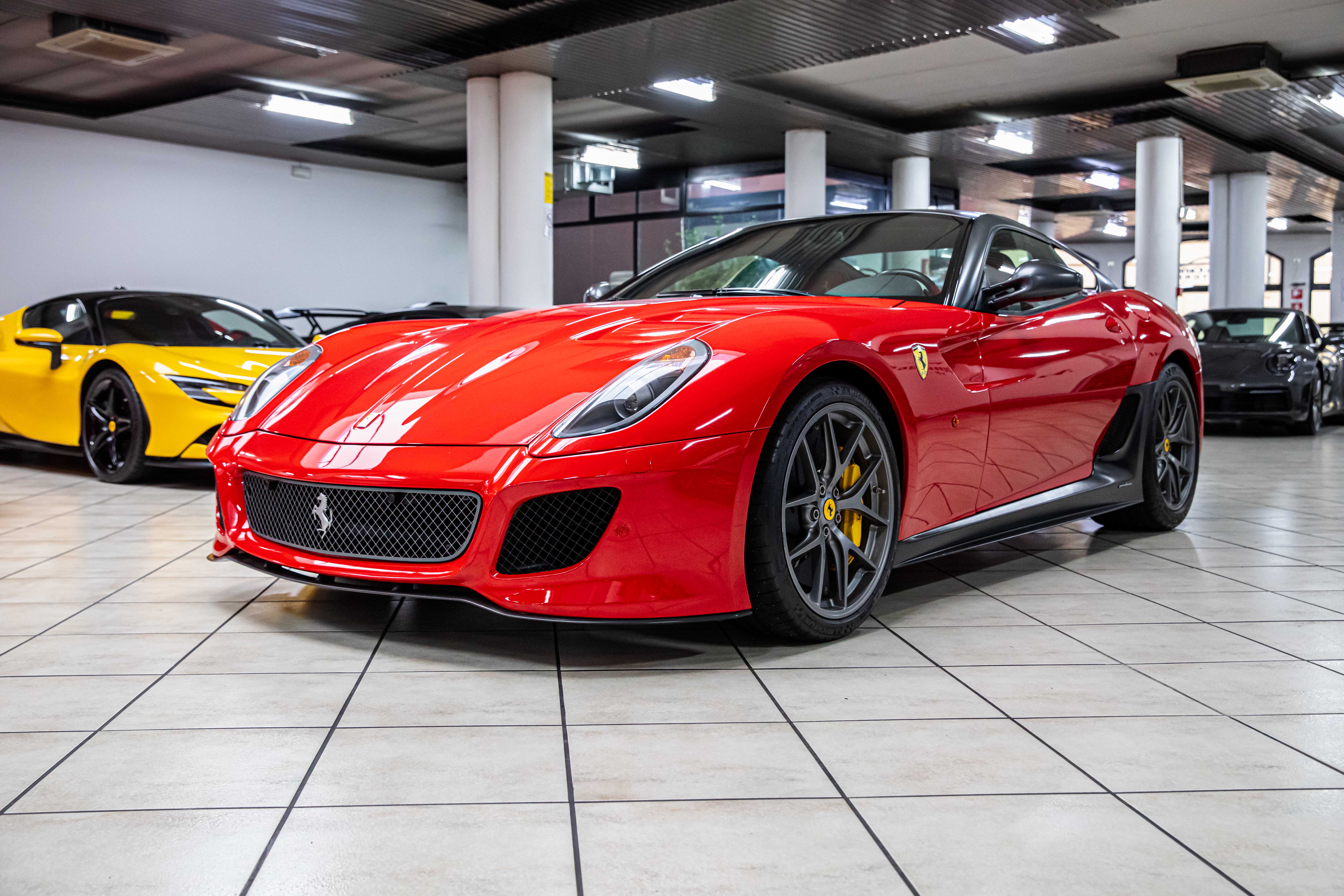 2011 Ferrari 599 GTO Ferrari Classiche proposée par un concessionnaire spécialisé à Milan, Italie, photo 8 sur 20