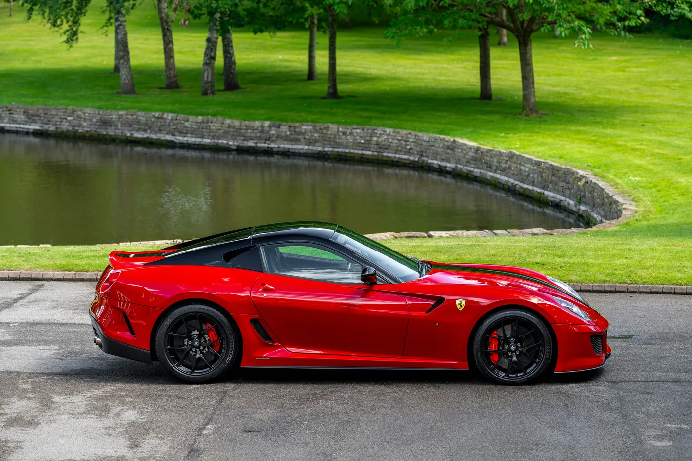 2011 Ferrari 599 GTO offered by a specialist dealer in Hook Norton, United Kingdom, photo 9 of 15