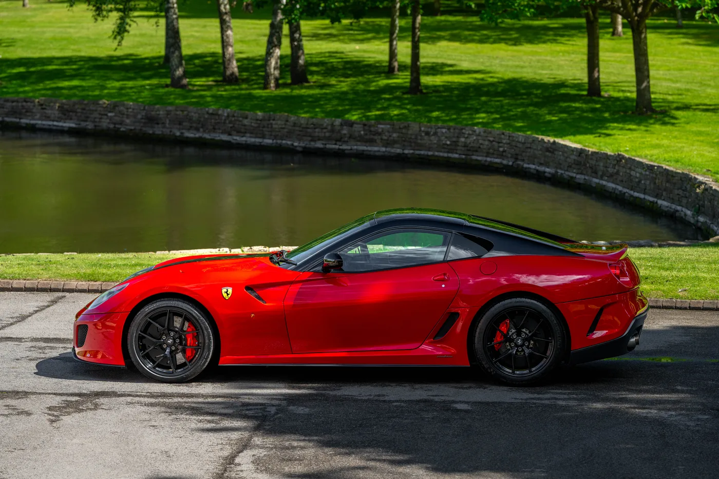 2011 Ferrari 599 GTO offered by a specialist dealer in Hook Norton, United Kingdom, photo 11 of 15