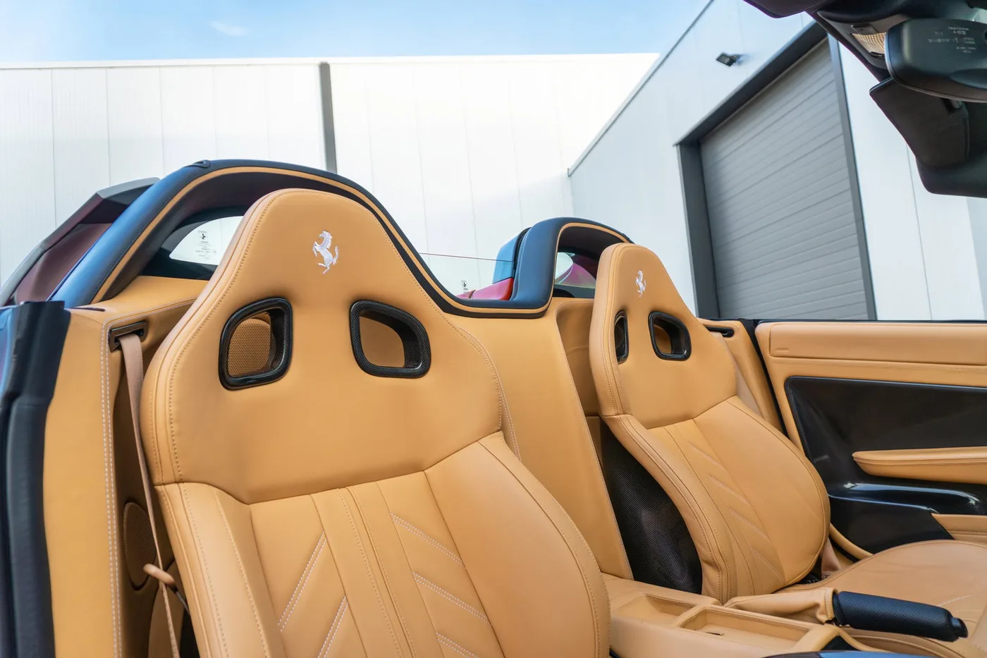 2011 Ferrari 599 SA Aperta angeboten von einem Supersportwagenhändler in Woerden, Niederlande, Foto 4 von 25