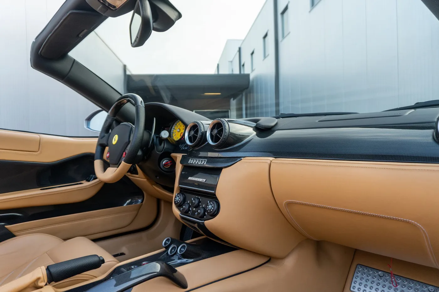 2011 Ferrari 599 SA Aperta angeboten von einem Supersportwagenhändler in Woerden, Niederlande, Foto 5 von 25