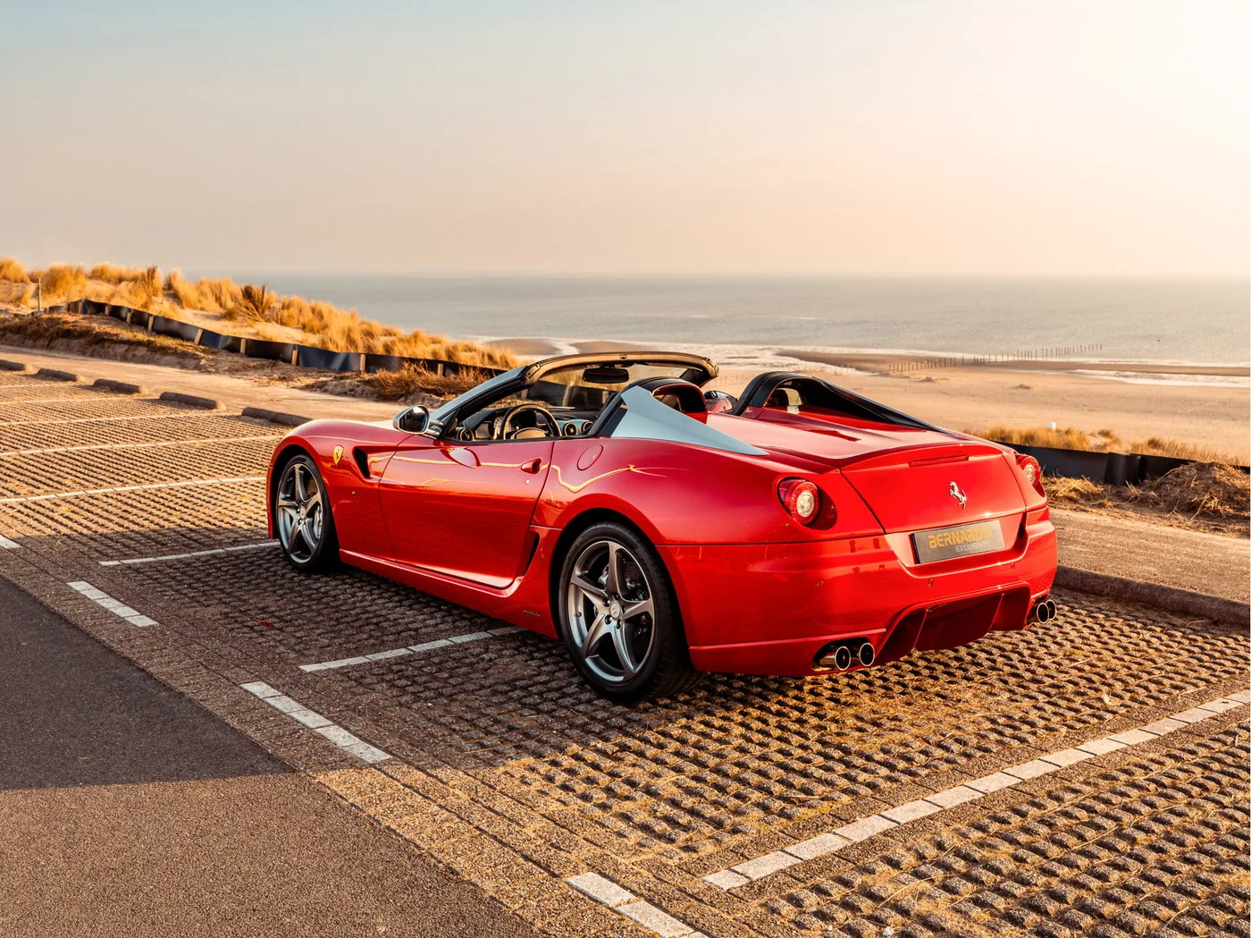 2011 Ferrari 599 SA Aperta angeboten von einem Supersportwagenhändler in Woerden, Niederlande, Foto 2 von 23