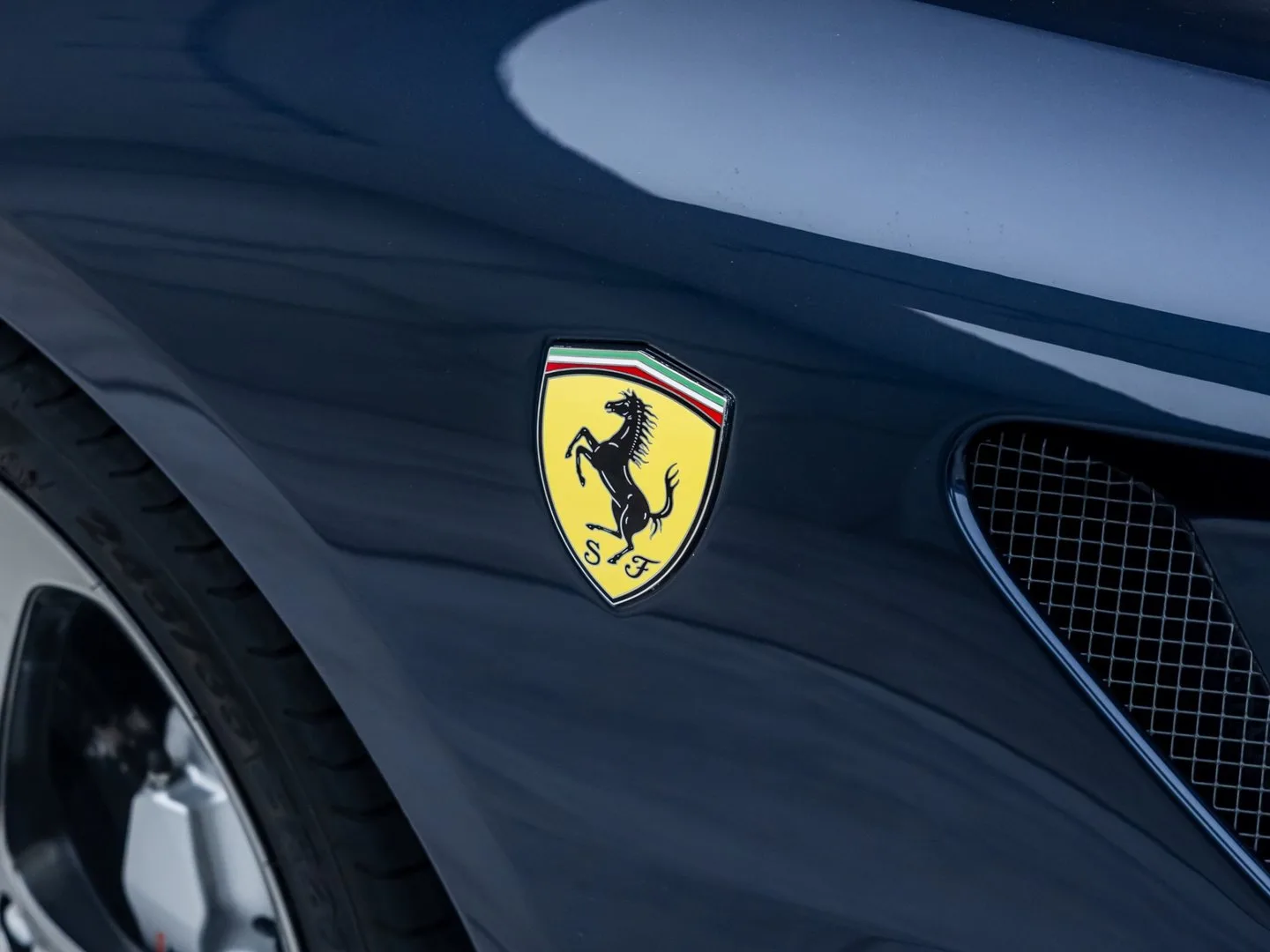 2011 Ferrari 599 SA Aperta, 19/30