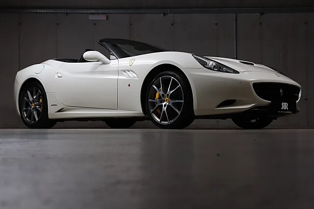2011 Ferrari California, 2/30