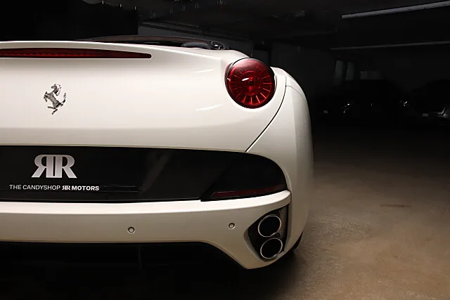2011 Ferrari California, 9/30