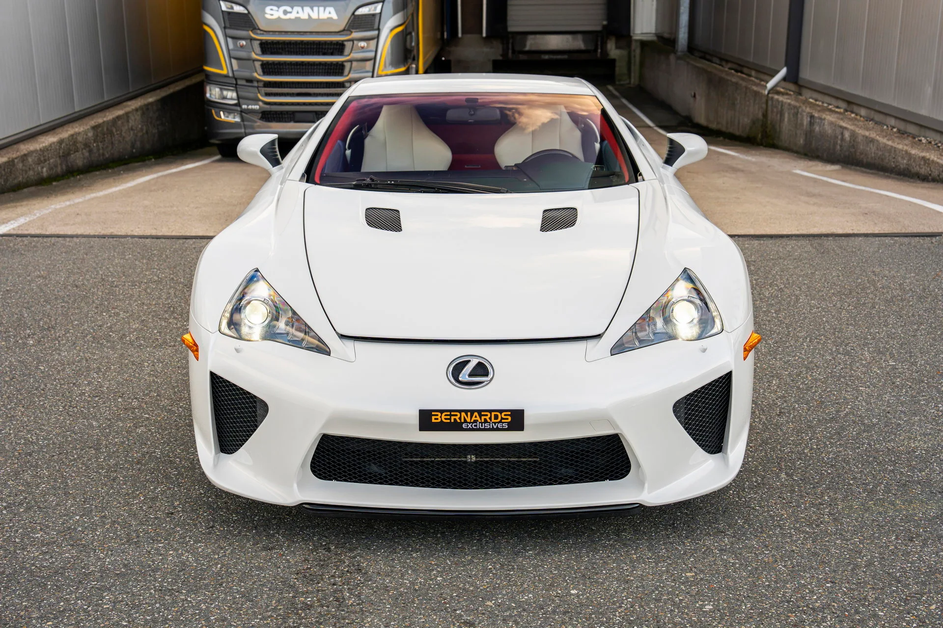 2011 Lexus LFA, 15/30