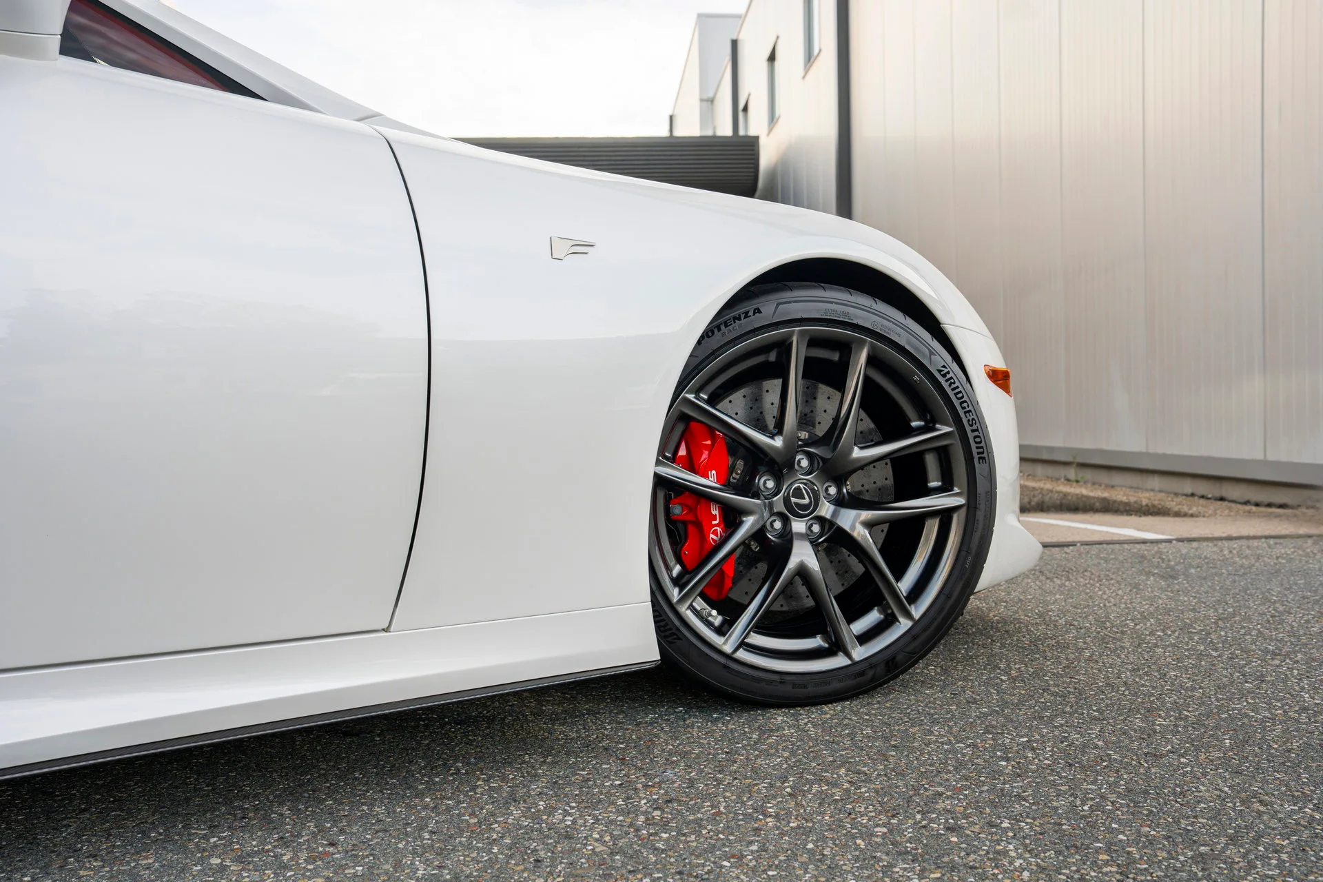 2011 Lexus LFA, 22/30