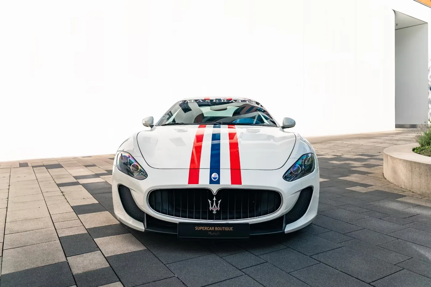2011 Maserati GranTurismo MC Stradale proposée par un spécialiste de la supercar à Munich, Allemagne, photo 2 sur 15