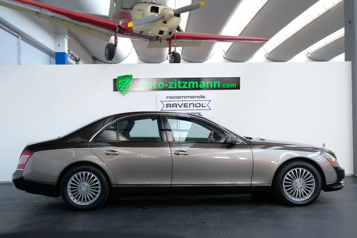2011 Maybach 57 offered by a specialist dealer in Nuremberg, Germany, photo 2 of 15