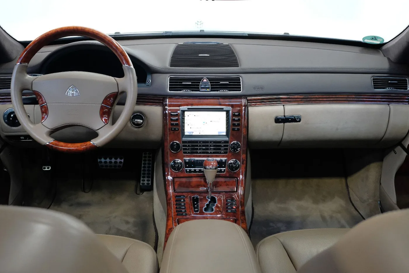 2011 Maybach 57 offered by a specialist dealer in Nuremberg, Germany, photo 15 of 15