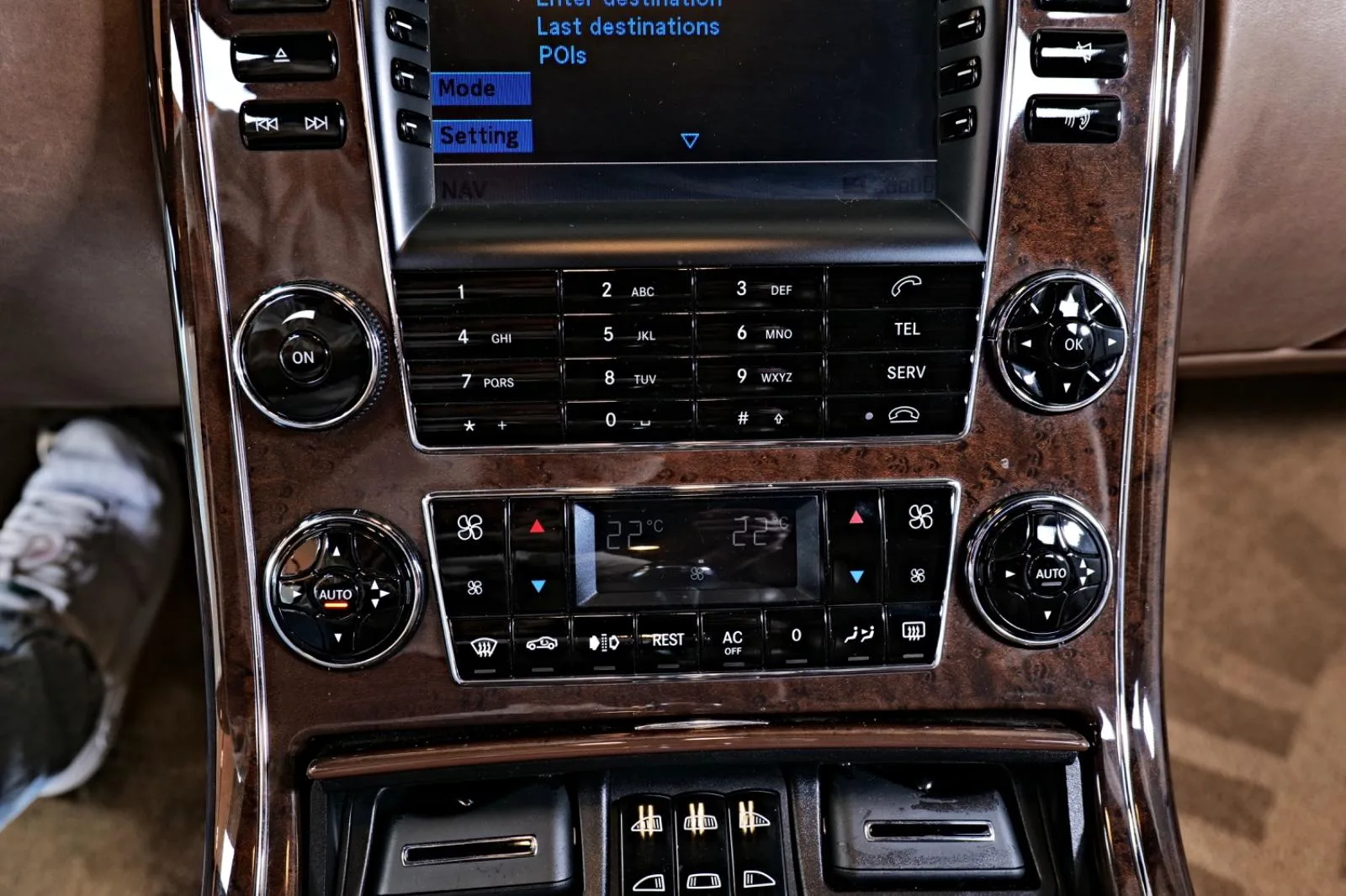 2011 Maybach 57, 15/26