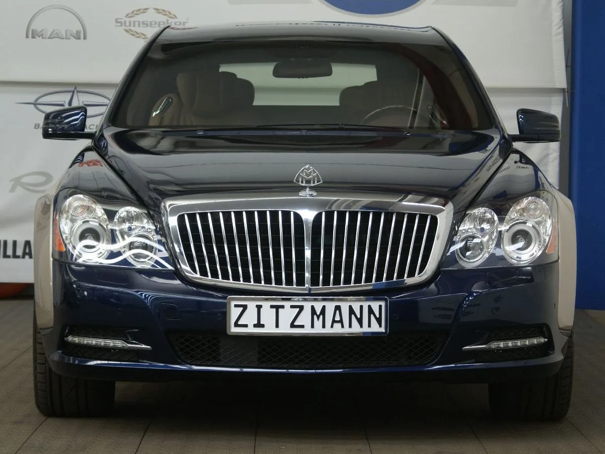2011 Maybach 62 offered by a specialist dealer in Nuremberg, Germany, photo 3 of 15