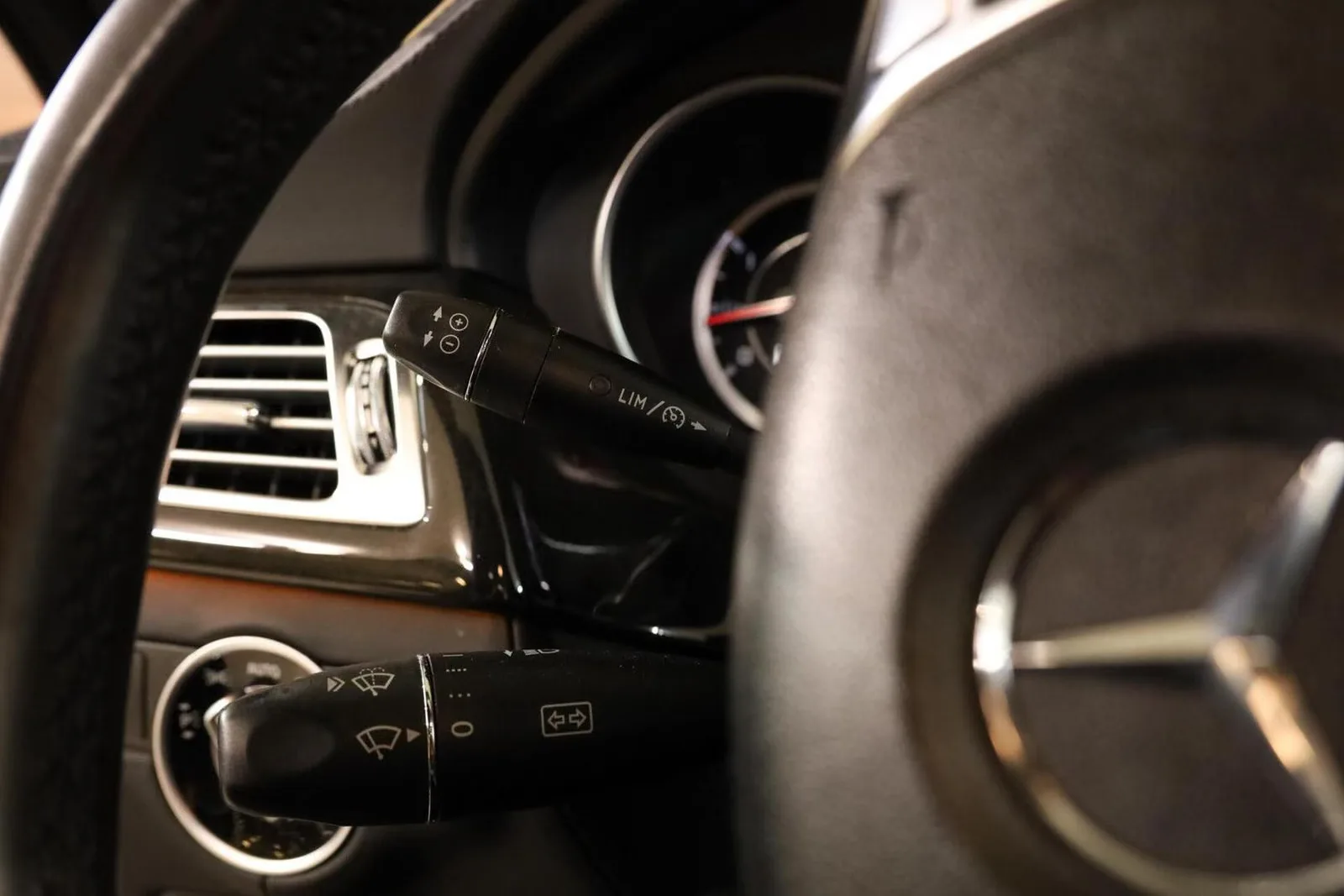 2011 Mercedes-AMG CLS 63, 20/25