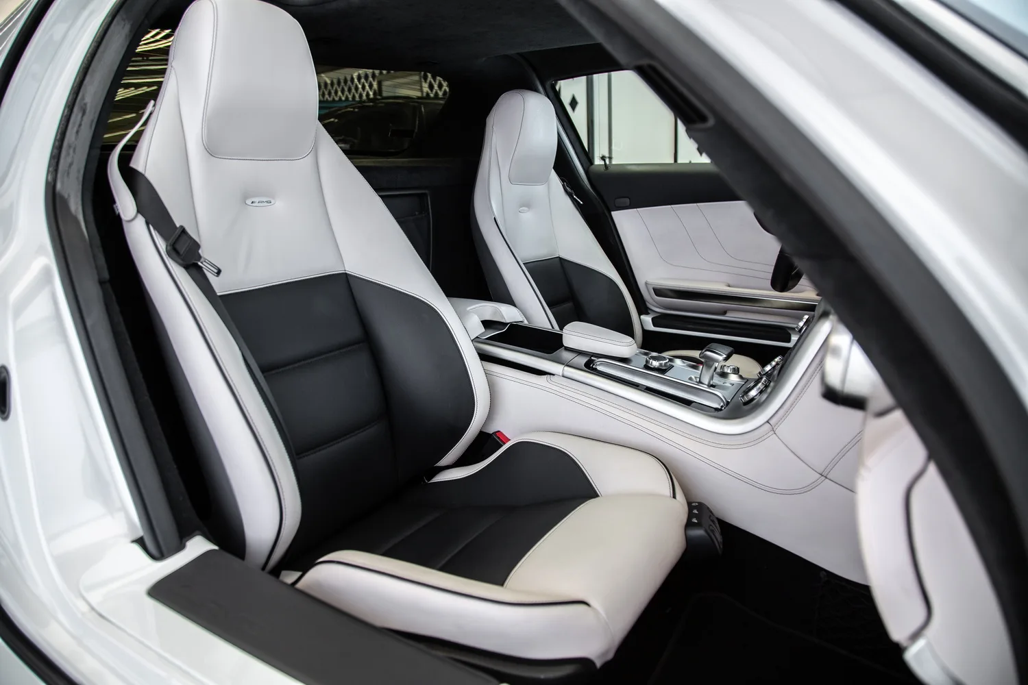 2011 Mercedes-AMG SLS, 12/14