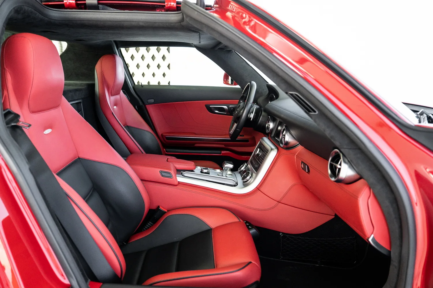 2011 Mercedes-AMG SLS, 10/12