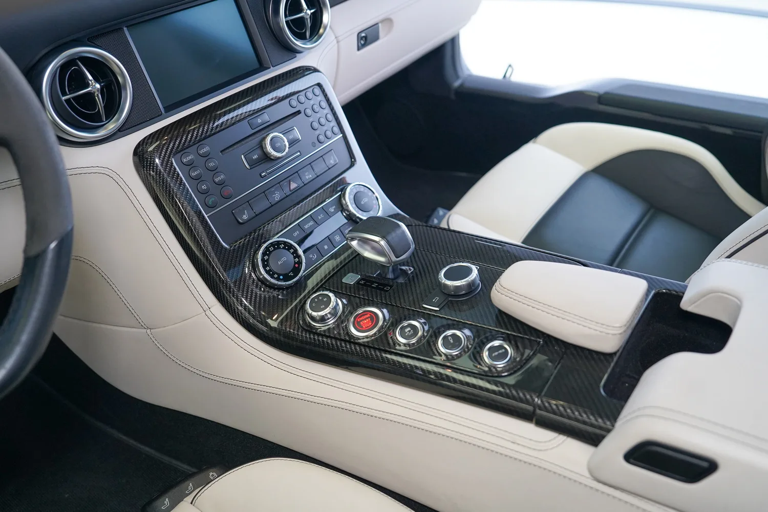2011 Mercedes-AMG SLS, 6/14