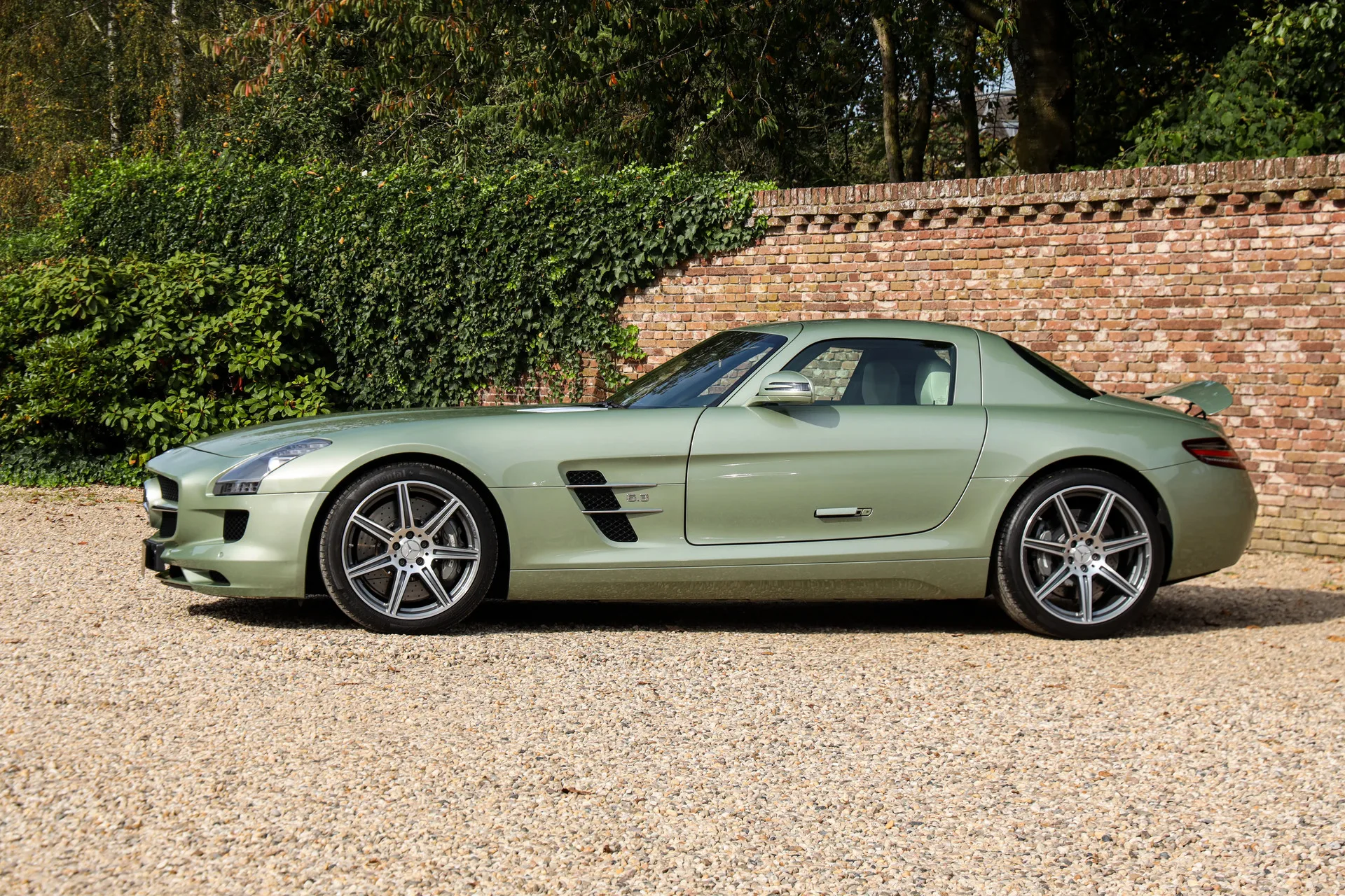 2011 Mercedes-AMG SLS, 15/30
