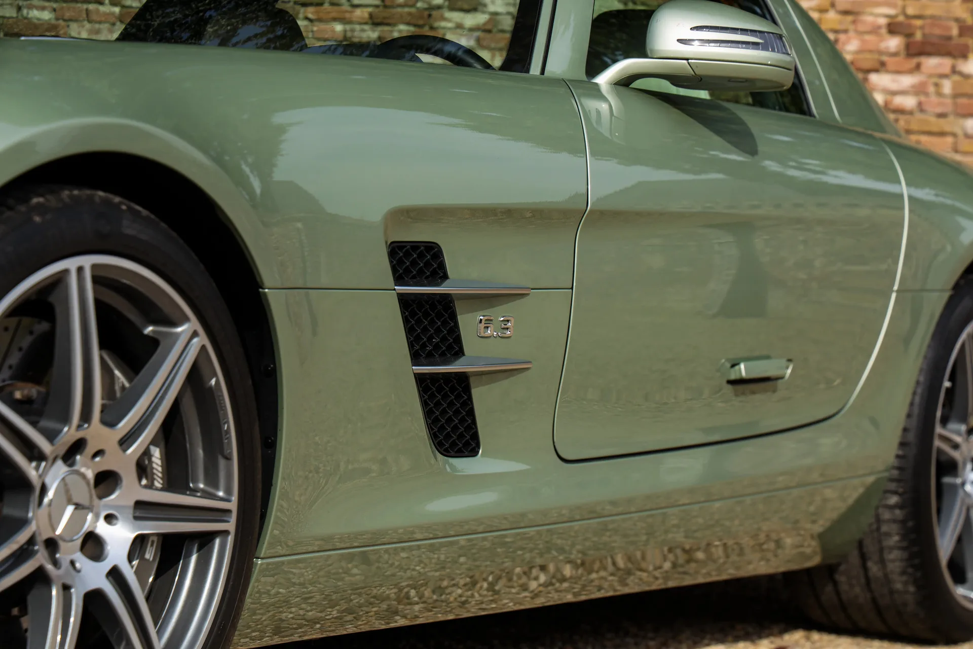 2011 Mercedes-AMG SLS, 24/30