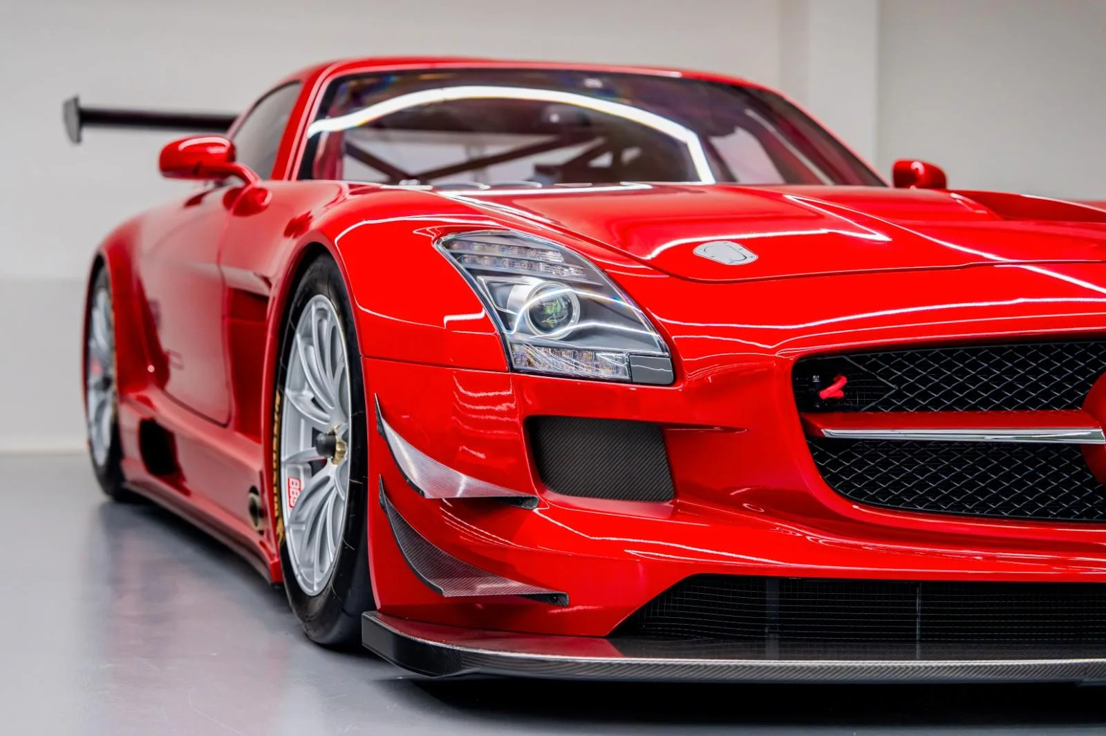 2011 Mercedes-AMG SLS GT3, 4/30