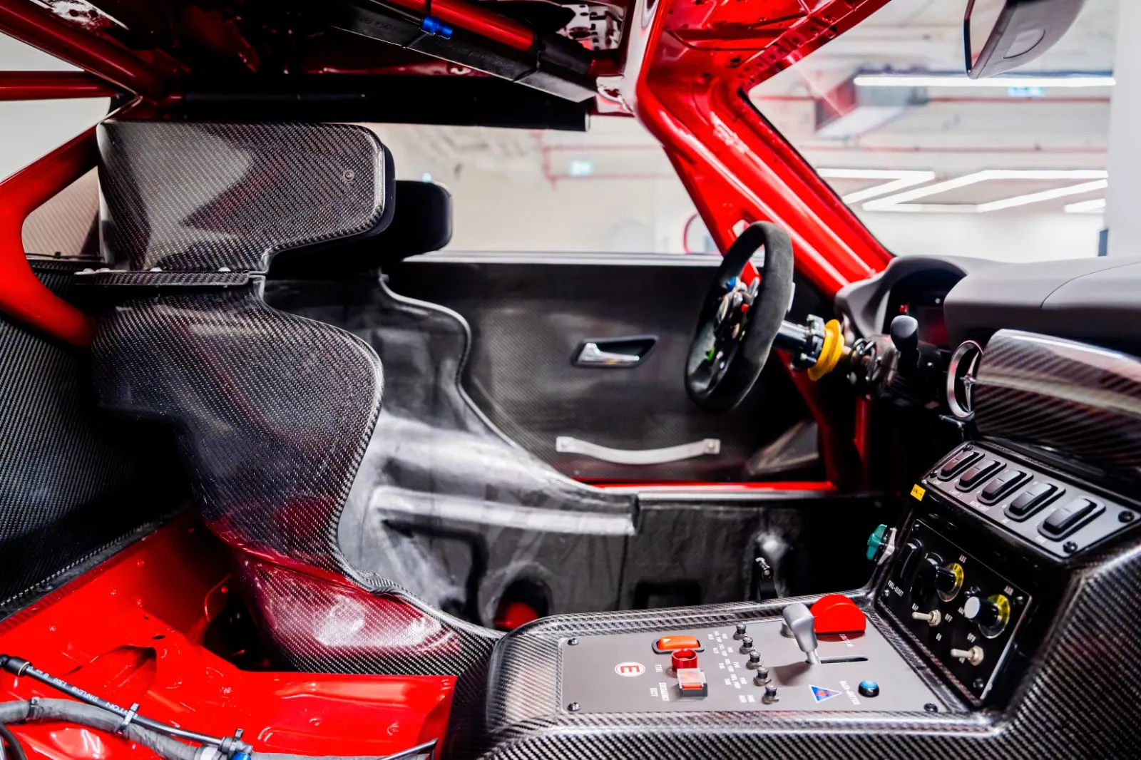 2011 Mercedes-AMG SLS GT3, 28/30